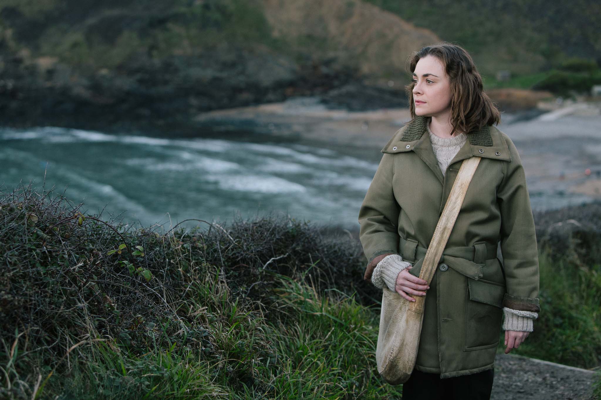 Stills for The Sculptress in Cornwall starring Cassi Compton playing Barbara Hepworth and directed by Alex Bailey. Edward, Bishop, Chapters, People, freelance, unit, stills, photographer, portrait, photography, crew, commercials, promos, film, drama